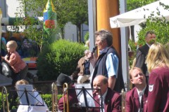 img_fotos_maibaum_maibaumfest-tanz-unterm-maibaum_023